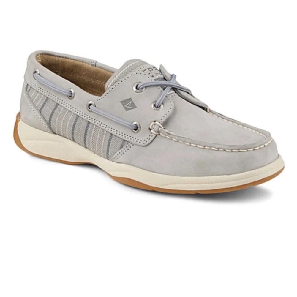 Women’s Sperry boat shoes size 9 new in box